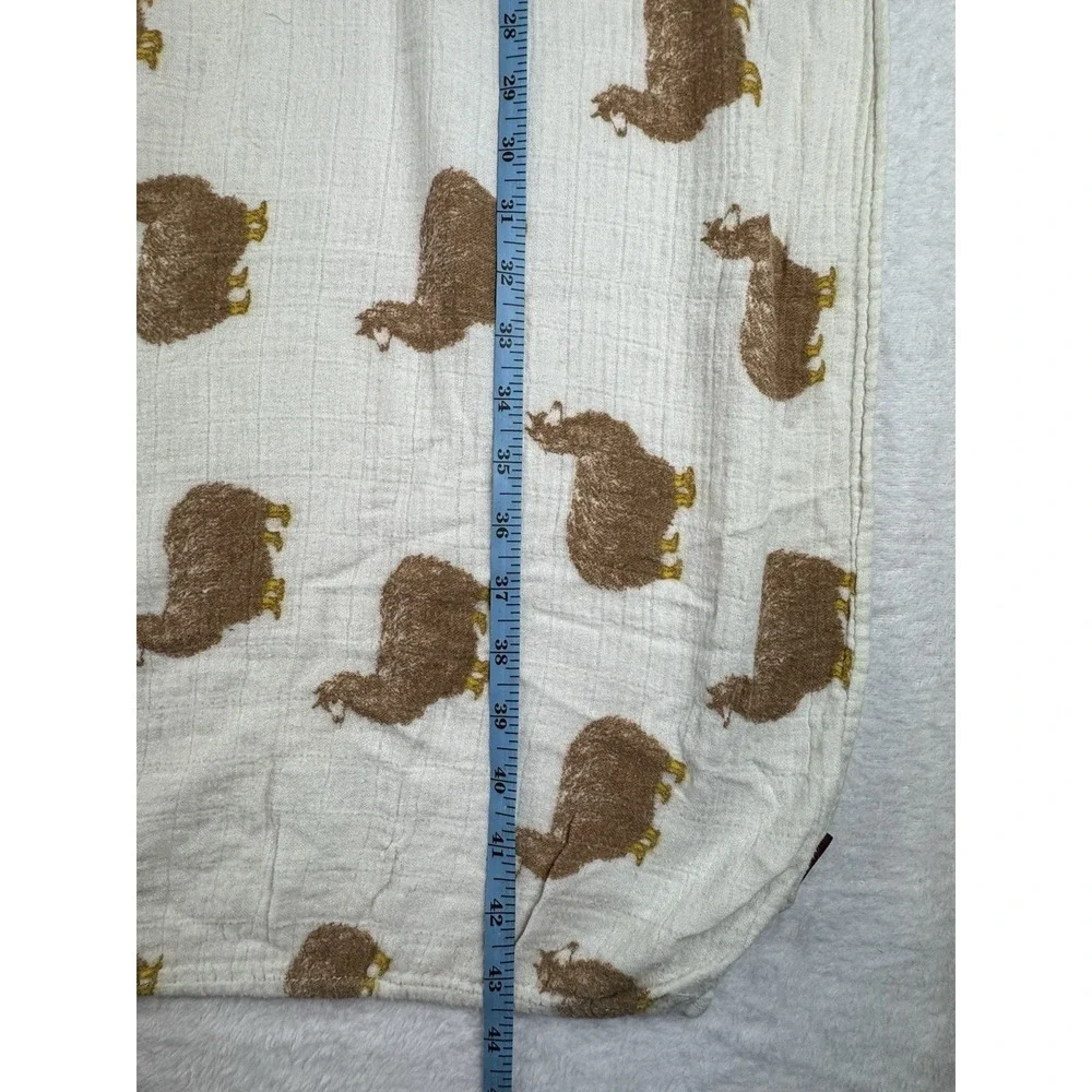 Milkbarn swaddle llama